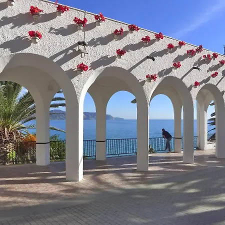 Capri 29 * Nerja